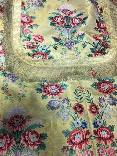 Chasuble aux fleurs charles - charles, x