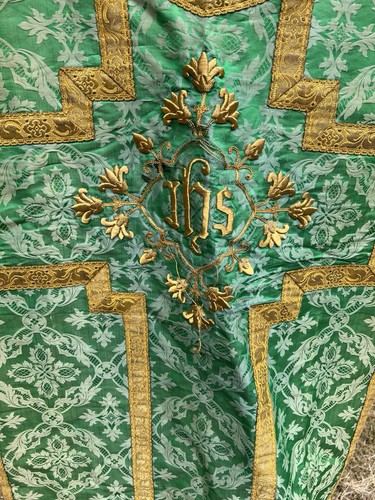 Chasuble prêtre vêtement - prêtre,